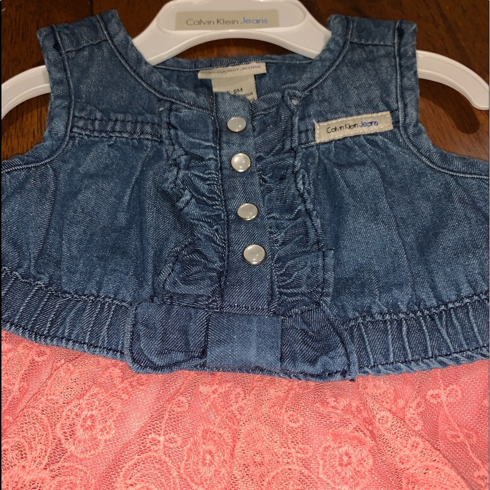 Baby girls 6/9 Calvin Klein outfit